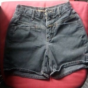 VtG shorts